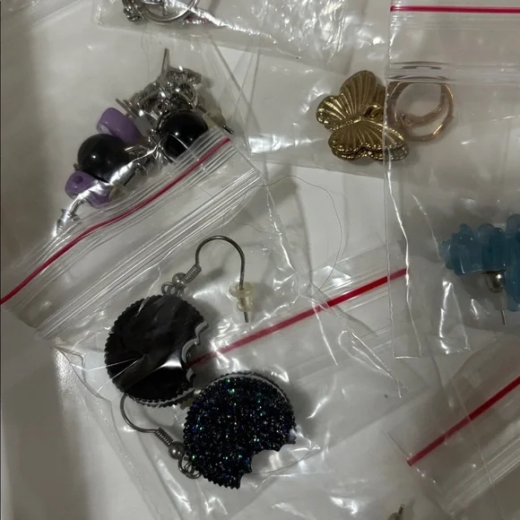 Colorful Earring Bundle - Picture 2 of 8
